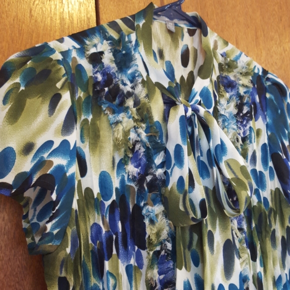 Blouse with Tie at Neck - Picture 3 of 7